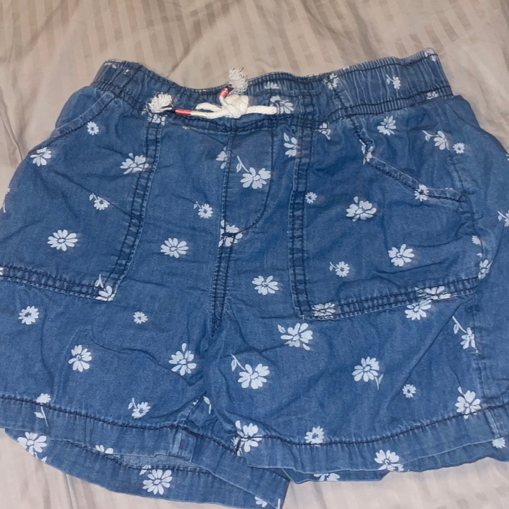 Girls blue jean woven shorts with flower detail size 7/8